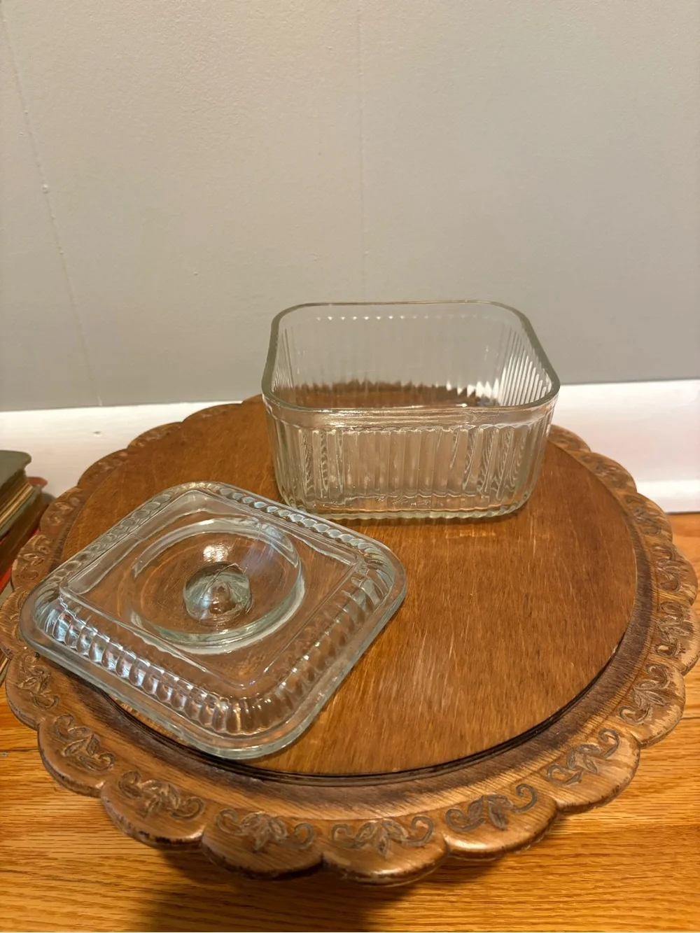 Vintage Anchor Hocking Refrigerator Dish. Clear Glass Lidded Storage Dish
